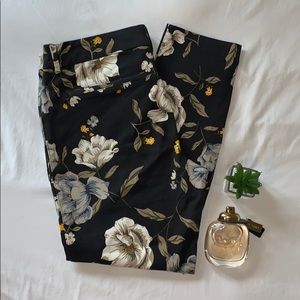 Old Navy Pixie cut pants